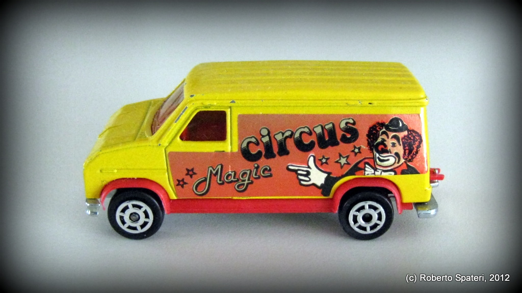 Majorette Ford U.S. Van (n.250/243)